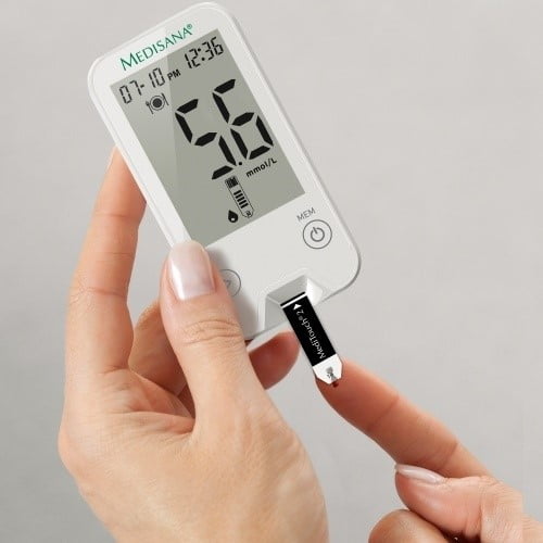 Máy đo đường huyết là người bạn không thể thiếu của bệnh nhân tiểu đường