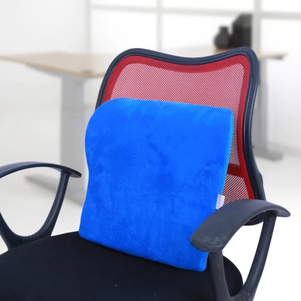 Gối tựa lưng văn phòng sẽ được thiết kế sao cho ôm vừa với chiếc ghế công sở